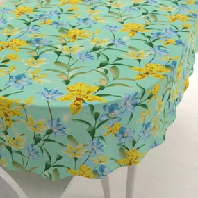 Biante Teflónový oválny obrus TF-082 Žlto-modré ľalie na mintovom 140x180 cm