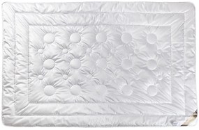 Klinman Prikrývka zo 100% bavlneného saténu Vankúš s vláknami z eukalyptového dreva KLINMAM HOME ELEGANCE AERELLE Veľkosť: letná - 135 x 200 cm