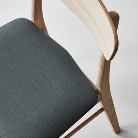 Jedálenská stolička z dubového dreva Findahl by Hammel Mosbol