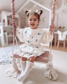 Drevená hojdačka  púdrovo ružová