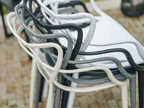 Šalviovo zelená plastová stolička KATO