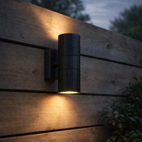 Priemyselné vonkajšie nástenné svietidlo čierne 2-svetlo IP44 - Vigo