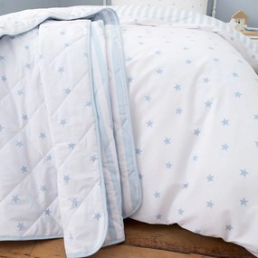 Biely/modrý bavlnený prešívaný detský pléd 135x190 cm Mini Star &amp; Stripes – Bianca
