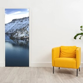 Fototapeta na dvere - Zimná krajina s jazerom (95x205cm)