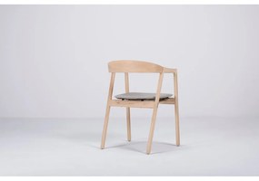 Jedálenská stolička z masívneho dubového dreva so sivým sedadlom Gazzda Muna