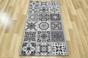 Protišmykový koberec / behúň Patchwork sivý