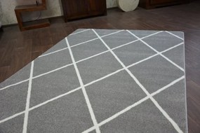 Koberec SKETCH F728 Sivo / Biely trellis - Romby