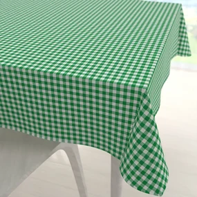 Biante Bavlnený štvorcový obrus Sandra SA-058 Zeleno-biele kocky 140x140 cm