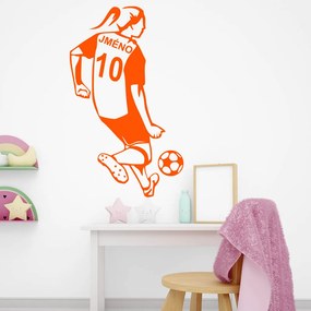 Veselá Stena Samolepka Futbalistka s menom Farba: oranžová, Veľkosť: 80 x 47 cm