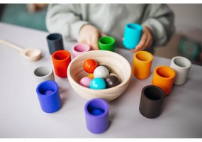 Montessori guľôčky a poháriky