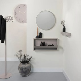 Taupe kovový nástenný vešiak s poličkou 72 cm Dax Play – Spinder Design