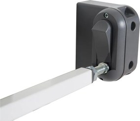 Biela kovová zábrana do dverí – Roba