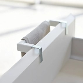 Biely závesný držiak na kuchynské utierky Tower – YAMAZAKI