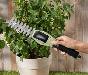 Akumulátorové záhradnícke nožnice