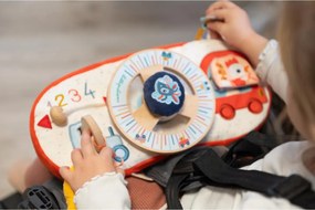 Lilliputiens - textilný panel s volantom - farmárske auto