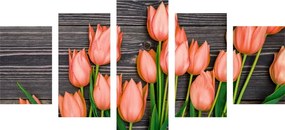 5-dielny obraz očarujúce oranžové tulipány na drevenom podklade