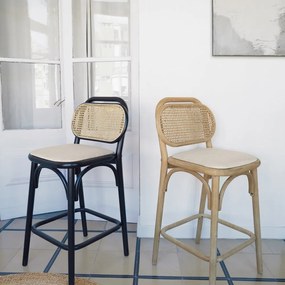 Barová stolička z dubového dreva v prírodnej farbe (výška sedadla 65 cm) Doriane – Kave Home