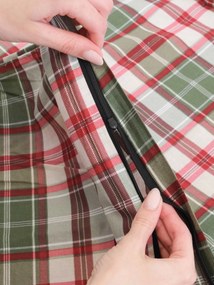 Vianočná bavlnená obliečka na vankúš Renforcé 50 × 70 cm - Káro zelené