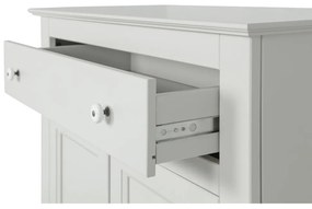 Svetlosivá vysoká uzamykateľná komoda z borovicového dreva 93x150 cm Eva – WOOOD