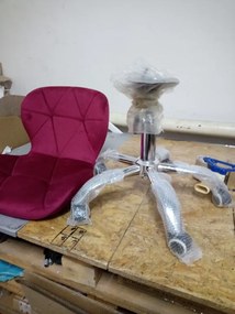 AKCIA Bordové kancelárske kreslo AVOLA VELVET II. akosť