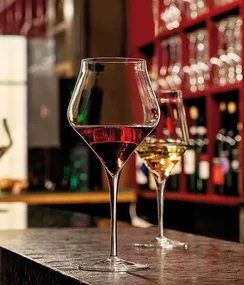 Luigi Bormioli Poháre na víno SUPREMO Burgundy 650 ml Balenie: 6 ks v balení