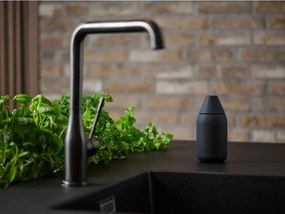 Čierny silikónový dávkovač mydla 300 ml Singles – Zone