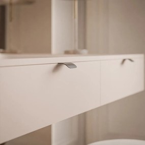 ZÁVESNÁ KONZOLA LEVANTE KAŠMÍR ČIERNE ÚCHYTKY 110 cm