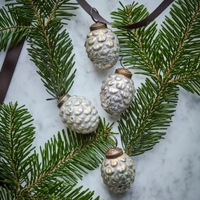 House Doctor Vianočná ozdoba Cone Antique Silver – set 4 ks