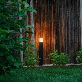 Stojaca vonkajšia lampa čierna s opálovým bielym tienidlom 70 cm - Denmark