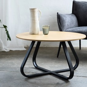Okrúhly konferenčný stolík s doskou v dubovom dekore v prírodnej farbe ø 80 cm Cesura – Unique Furniture