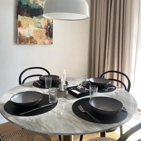 Okrúhle prestieranie, recyklovaná koža / čierne