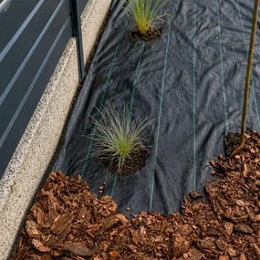 Čierna agrotextília proti burine 1 × 50 m, 70 g/m²