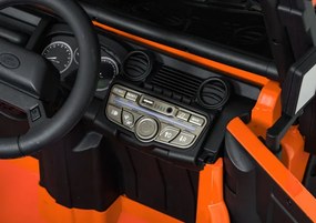 Elektrické autíčko Land Rover Defender 110 SVX oranžové