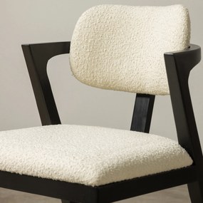 Designová jídelní židle Apulia z masivu boucle krémová