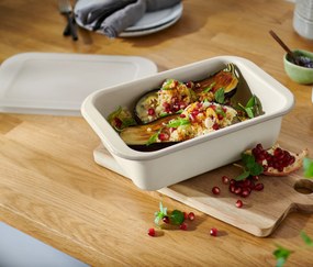 Smaltovaná zapekacia misa s vekom, malá