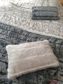 Šedý chlpatý vankúš Tiara s bielymi pruhmi - 30 * 50 * 15cm