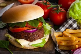 Obraz hamburger s hranolkami - 120x80