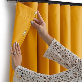 Zamatový záves FILUMI horčicový 140 x 250 cm sada 2 ks