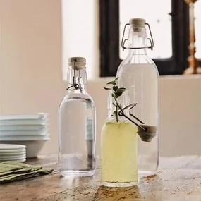 Bormioli Rocco Sklenená fľaša s clip uzáverom Emilia, 250 ml