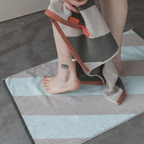 Kúpeľňová predložka z bio bavlny v mentolovej farbe 50x80 cm Diagonal - Mette Ditmer Denmark