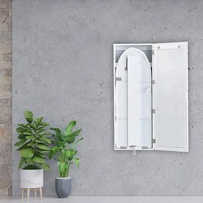 Nástenná zrkadlová úložná skrinka s výklopnou žehliacou doskou