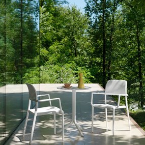BORA ARMCHAIR záhradná stolička s podrúčkami bianco