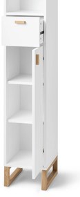 Vysoká kúpeľňová skrinka s otvorenou poličkou, zásuvkou a dvierkami, úzka