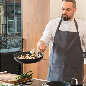 Panvica s titánovým povrchom Ø 28 cm - Saturn Terra Lunasol - 601302