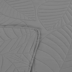 Sivý prehoz na posteľ so vzorom LEAVES Rozmer: 200 x 220 cm