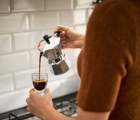 Kávovar na moka kávu Bialetti Moka Express, 130 ml, strieborný