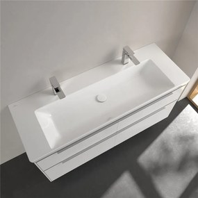 VILLEROY &amp; BOCH Subway 3.0 umývadlo na skrinku s dvomi otvormi, bez prepadu, 1300 x 470 mm, biela alpská, s povrchom CeramicPlus, 4A70D1R1