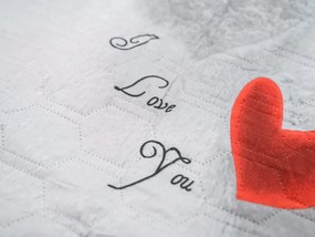 Prehoz na posteľ HEARTIZIA HEXAGON svetlosivý Rozmer: 170 x 210 cm