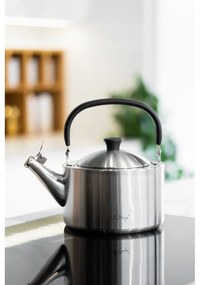 Matná antikoro varná kanvica s piestom Vialli Design Diamante, 1,5 l