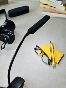 JU Stolná lampa s nastaviteľným ramenom, čierna, interiérová